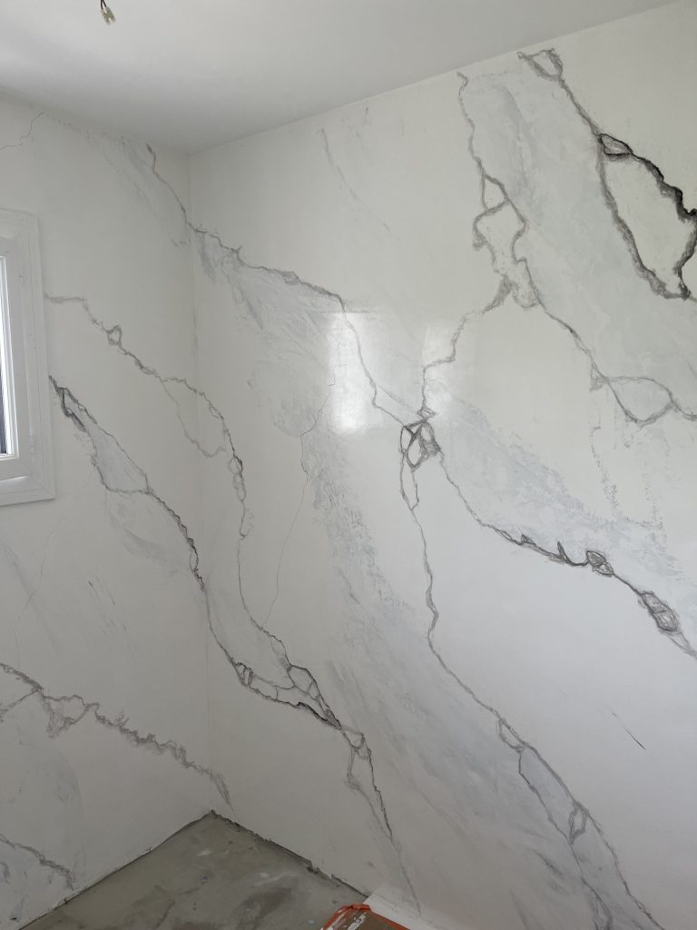 Création d’un marbre dans une salle de bain - IMG_31281-768×1024
