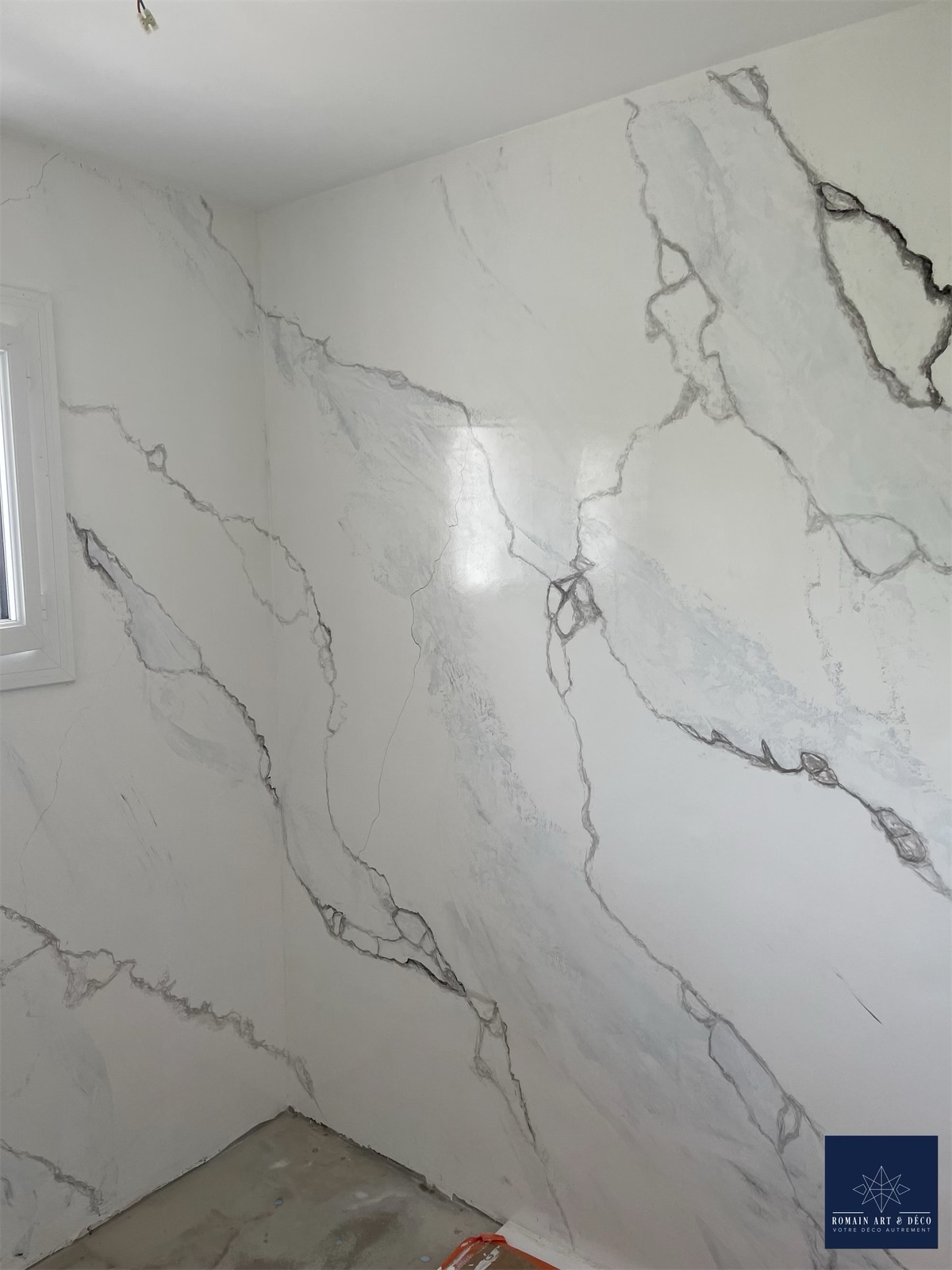 Création d’un marbre dans une salle de bain - WKTR4940